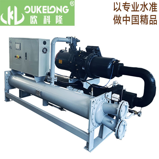 120匹螺桿式冷水機(jī)